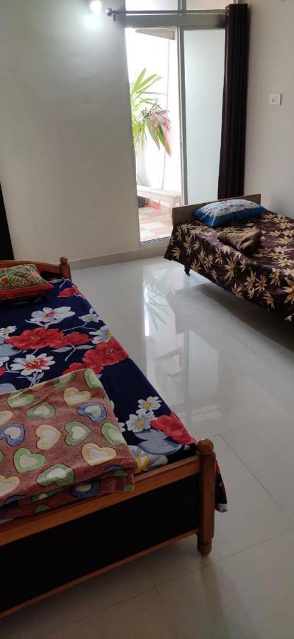 Untrained & Unplanned Apartment Jabalpur Exterior photo